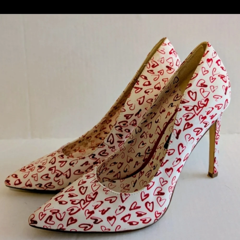 Nine West Heart Patterned Red and White Women's Heels - Picture 1 of 6